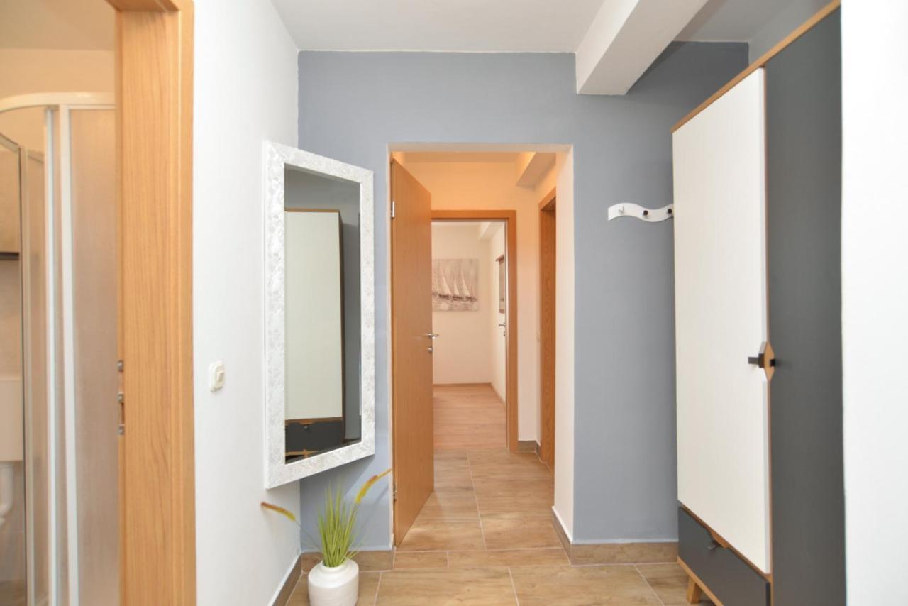 Apartments Violete 742 Pula Exterior foto